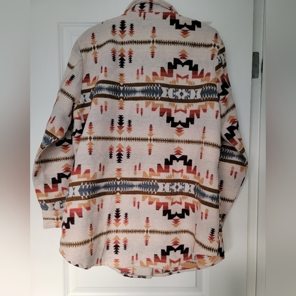 NWOT Medium Blue B Cream Aztec Shacket - Picture 4 of 5
